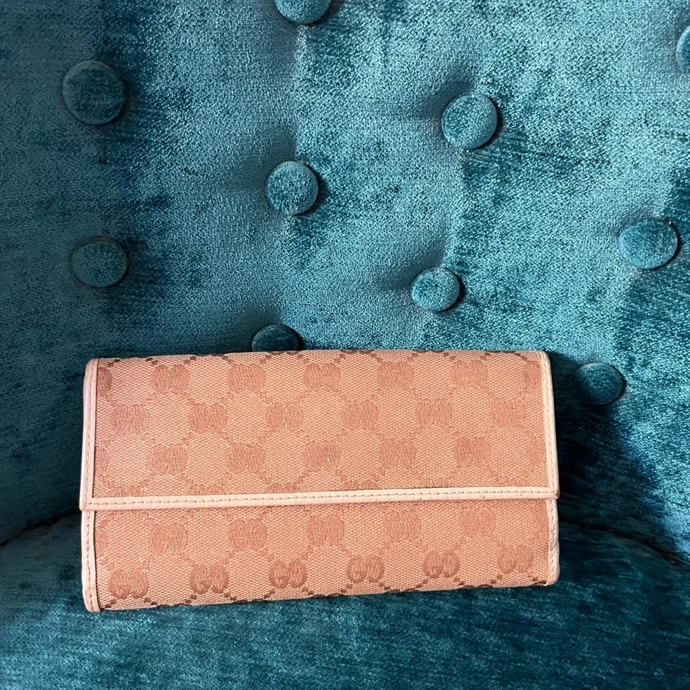 GG Look a like Beige Wallet with Green and Red Stripe with Genuine Leather trim - Picture 2 of 13